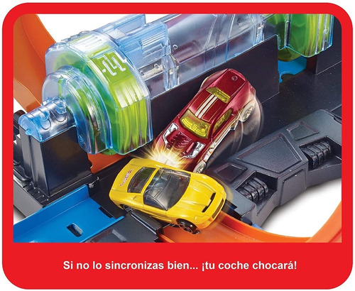 Pista Hot Wheels Espiral De Choques Y Acrobacias + 1 Carrito