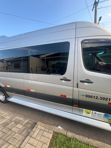 Sprinter Executiva 515 - 18 Lugares