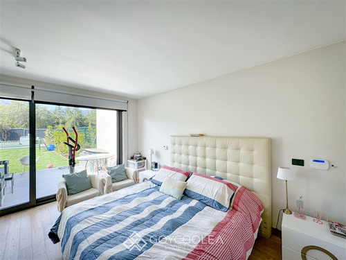 Casa En Venta De 4 Dorm. En Lo Barnechea