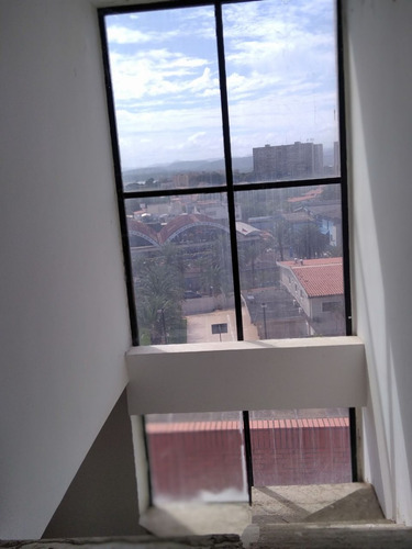 Imagen 6 de 22 de Pent-house En Venta En Urb. Arivana, Conj. Res. Kamila Suites