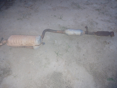 Tubo De Escapa + Silenciador Mazda 3 2.0 (Usado)