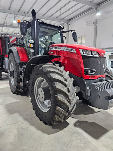 Tractor Massey Ferguson M F 8732 S - V T (320cv)