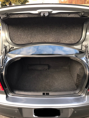 Volkswagen Bora 1.8 Highline T Tiptronic Cuero