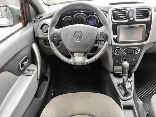 Imagem 6 de 11 de Renault Logan 1.6 Dynamique 8v 2015