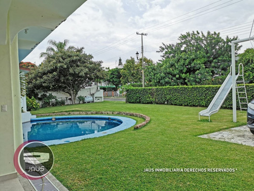 Imagen 2 de 14 de Venta De Casa En Lomas De Cocoyoc