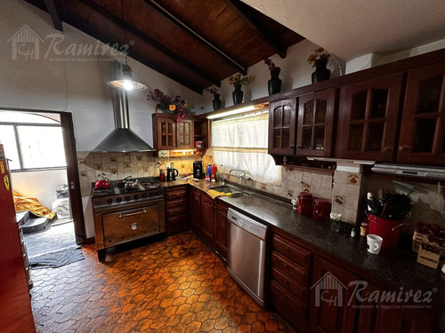 Casa Quinta 2 Propiedades Pileta, Lote 4500 M2, Ideal Inversor - Ituzaingo Norte