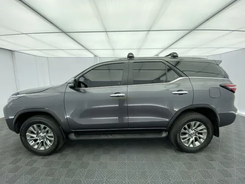 Toyota Fortuner 2.7 Srv At 4x2
