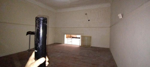 Imagen 6 de 14 de Departamento-balvanera-3 Amb-patio Cubierto-para Depósito, Oficina, Vivienda-p.b.