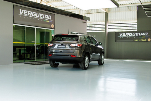 Jeep Compass 2.0 Longitude Aut. 5p