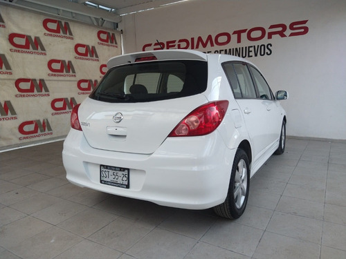 Imagen 9 de 11 de Nissan Tiida Hb Emotion Color Blanco 2011