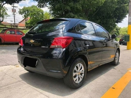 Imagem 9 de 14 de Chevrolet Onix Lt 1.0 8v Flex