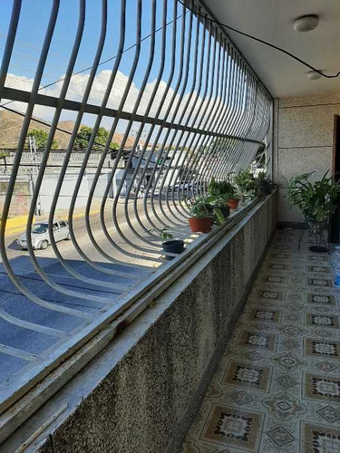 Imagen 11 de 16 de Locales Con Apartamento Av. Universidad, El Limón Aragua