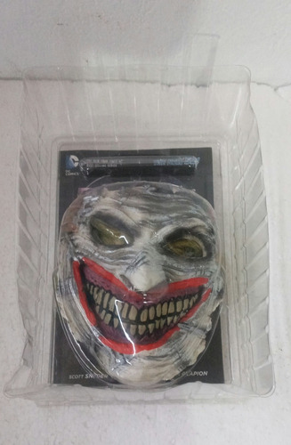 Batman Nº 3 - Death Of The Family Book & Joker Mask Set Box | Parcelamento  sem juros