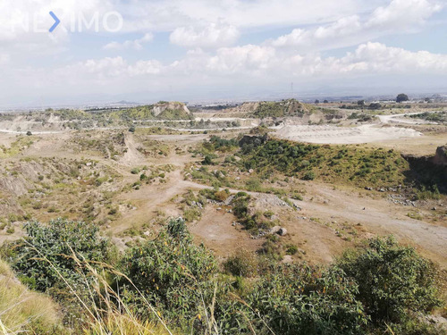 Imagen 1 de 5 de Venta De 49.74 Hectáreas De Terreno En Calimaya
