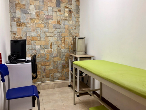 Imagen 9 de 19 de Aj - Venta De Centro Médico En Bella Vista - Mls 940748