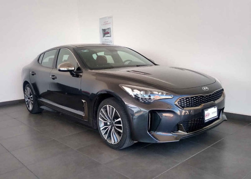 Imagen 7 de 15 de Kia Stinger 2018 4p Gt Line, 2.0t, Ta, 8 , Volante Deportiv