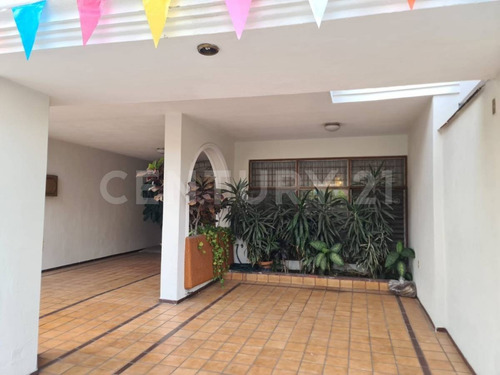 Imagen 2 de 10 de Casa En Venta En Providencia, Guadalajara, Jalisco
