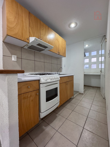 Departamento Remodelado En Portales Sur, 2 Recámaras, Elevador Y Estacionamiento