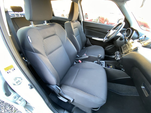 Suzuki Swift Smart Skcz20