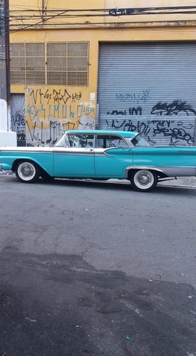 Ford Fairlane 500