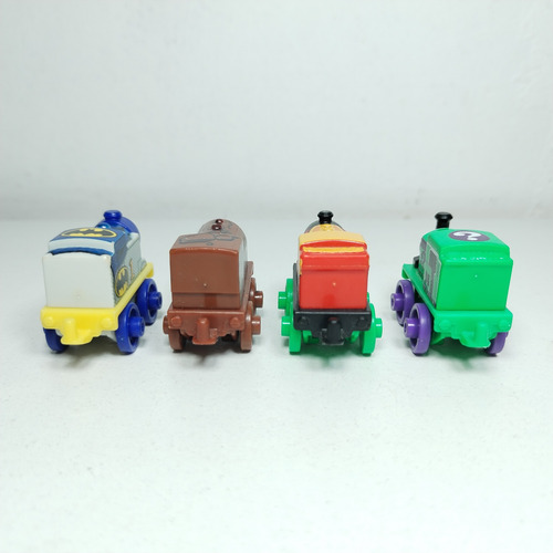7 Thomas And Friends Plástico Minis Fisher Price Dc Comics (Usado)