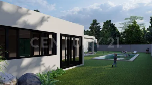Residencia En Construcción, 1586 M2 De Terreno En Campo Bravo, Mérida, Yucatán.