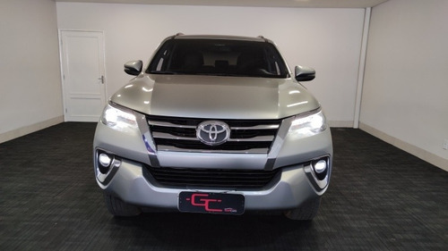 Toyota Sw4 2019 2.8 Tdi Srx 7l 4x4 Aut. 5p