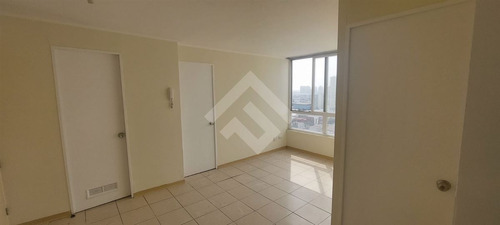 Depto., 2 Dorm, 1 Baño, Calle Zenteno, Comuna De Santiago