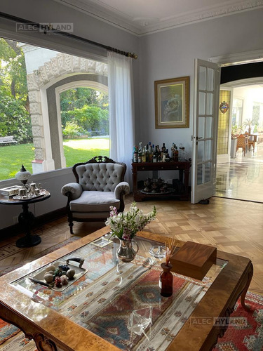 Excelente Chalet Inglés, En Alquiler Y Venta En Martínez, Vías A Libert