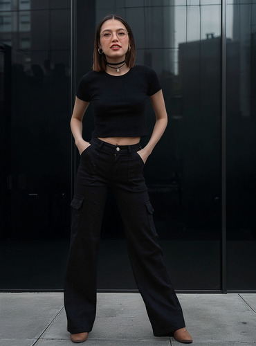 Pantalon Para Dama Color Negro Corte Recto Con Bolsa Cargo