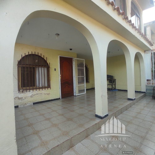 Casa En Venta En Urbanización El Pinar, Naguanagua. Valencia. Listo Para Registro. Atc-1117