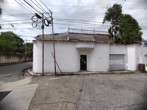 Casa En Venta En Barrio Sucre Avenida Principal Jb