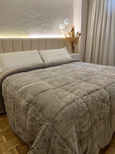 Edredón Triple Bt Flanel Jacquard Con Corderito 280x240 King Gris Jacquard