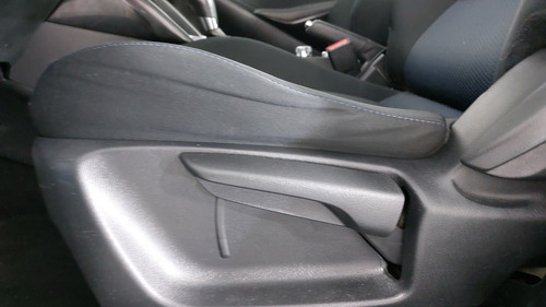 Toyota Yaris 1.5 R HIGH AT