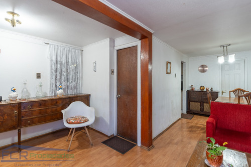 Excelente Casa 3 D 1 B Con Local Comercial Y Estacionamiento