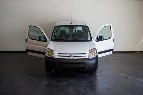 Imagen 9 de 15 de Citroen Berlingo Furgon Hdi