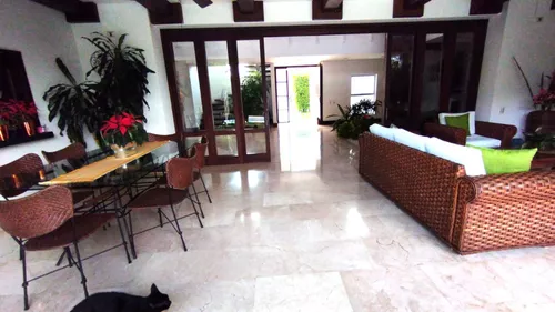 Casa En Venta En Pance. Cod V11497