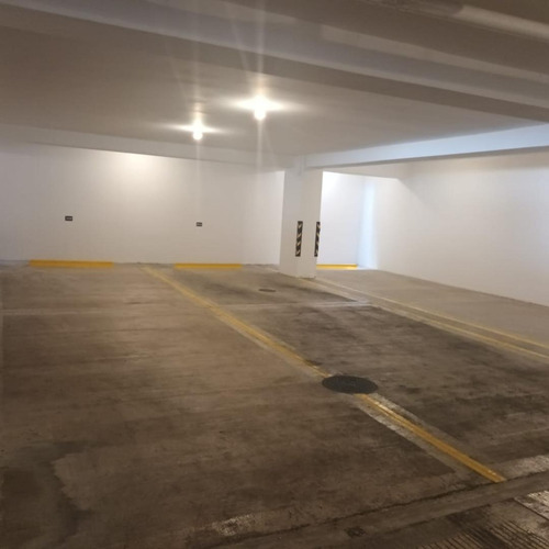 Apartamento Nuevo En Evaristo Morales, Una Habitacion, 11/2 Baños Terraza, Gym Salon Multiusos