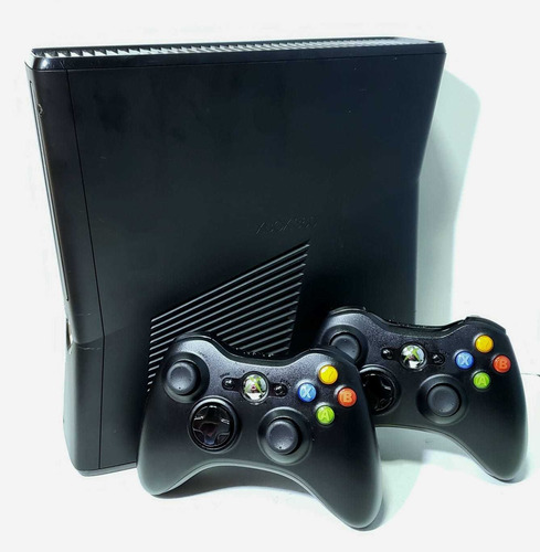 voor de helft Landschap Brein Console Xbox 360 Slim 4gb + 2 Controles E 5 Jogos - Usado | Parcelamento  sem juros