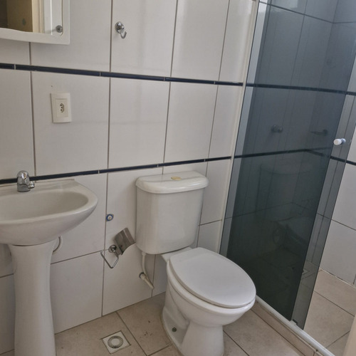 Apartamento Ótimo Investimento, Preço Direto Com O Proprietário. Imóvel Ideal Para Família, E Estudantes Que Residem Na Região E Os Pais Fazerem Um Investimento Para Os Filhos Ficarem Em Segurança.