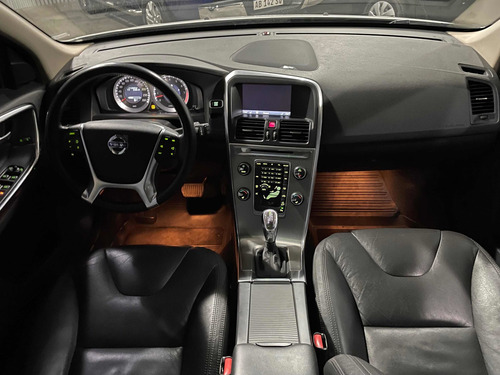 Imagen 16 de 16 de Volvo Xc60 2012 3.0 T6 Awd High 304cv