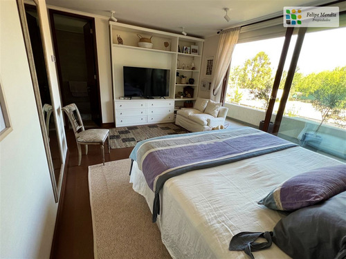 Triplex En Venta Con Jardín Y Piscina Excelente Conectividad