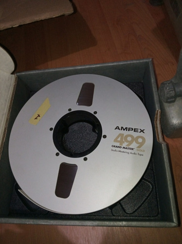 Cinta Usada Ampex 499 Gold De 2 Pulgadas De Ancho (Usado)