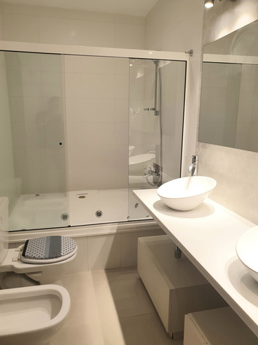Imagen 9 de 14 de Excelente Planta Premium En La Mejor Zona De Punta Gorda.