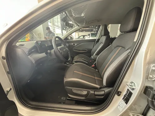Kia K3 Cross 1.6 Zenith