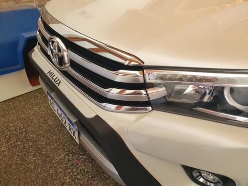 Toyota Hilux 2.8 Cd Srx 177cv 4x4 At 2018
