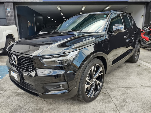 Volvo XC40 1.5 T5 R-design Recharge (plug-in) 5p Hibrido