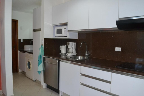 Imagen 6 de 13 de Apartamentos Vacacionales Vista Y Salida Al Mar Porlamar Zona Vip