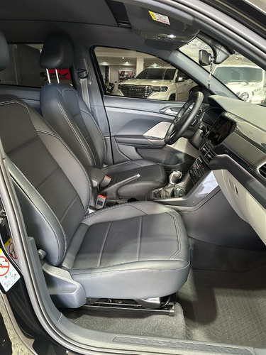Volkswagen T-Cross 1.4 250 TSI TOTAL FLEX HIGHLINE AUTOMÁTICO