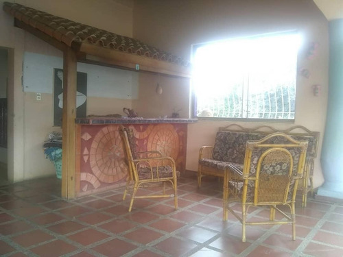 Imagen 17 de 30 de Casa Granja Con Amplio Terreno En Venta El Cuji Sector Valle Lindo Barquisimeto, Linea Cantv E Internet, Tanque De Agua, Info. 0424-5325471, Codigo 22-13733 Mf